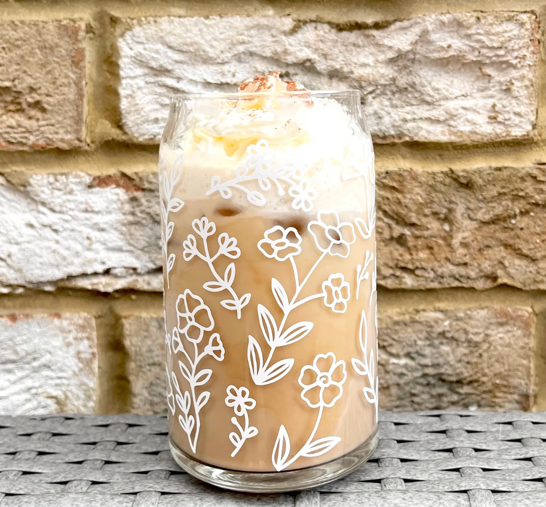 Wildflower can glass with bamboo lid and straw